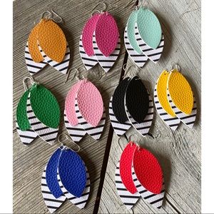 ❤️NEW Faux Leather Double Layer Leaf Earrings *9 Colors*